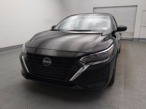 Used 2025 Nissan Sentra SV FWD image 15