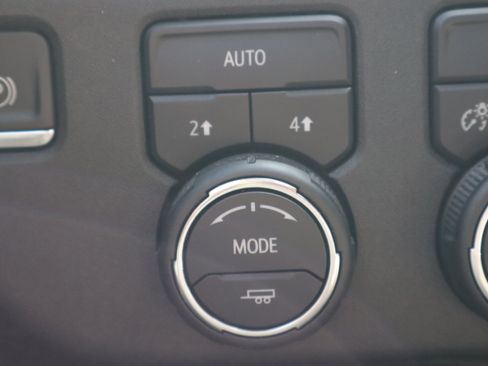 Used 2023 Chevrolet Silverado 1500 RST w/ Redline Edition AWD/4WD image 23