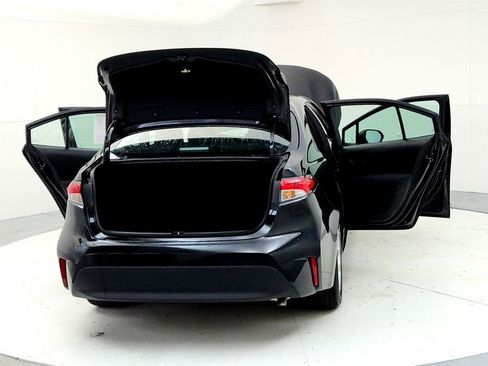 Used 2024 Toyota Corolla LE w/ LE Premium Package FWD image 11