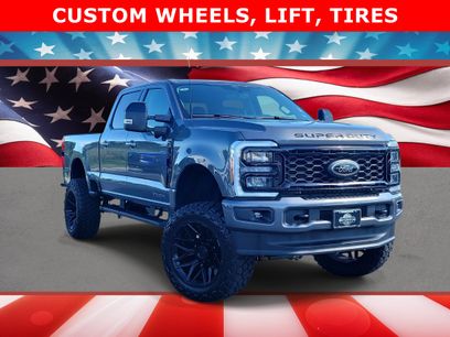 Used 2025 Ford F250 Lariat w/ Black Appearance Package