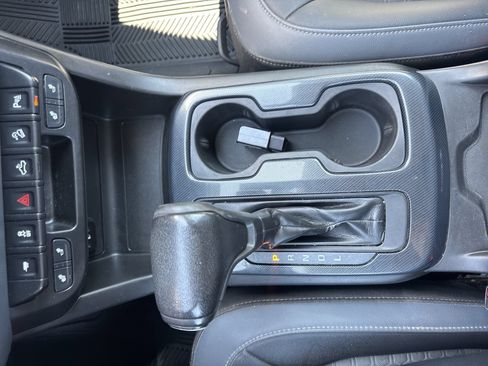 Used 2021 Chevrolet Colorado Z71 AWD/4WD image 19