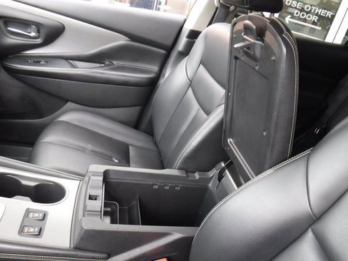 Used 2023 Nissan Murano SV image 17