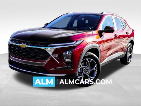 Used 2025 Chevrolet Trax LT w/ LT Convenience Package image 1