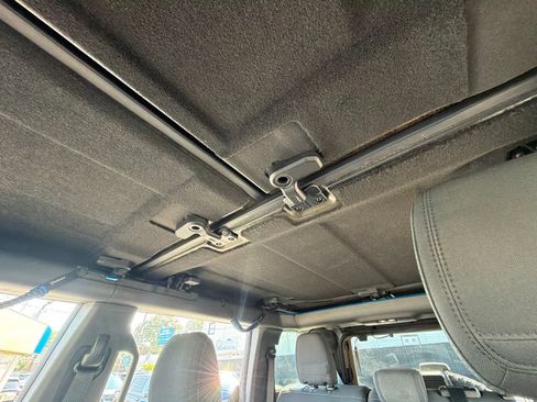 Used 2022 Ford Bronco Wildtrak AWD/4WD image 29