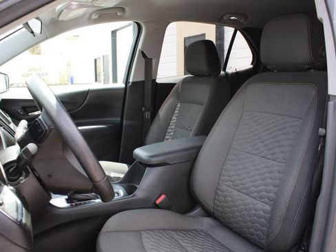 Used 2020 Chevrolet Equinox LT w/ Driver Convenience Package FWD image 10