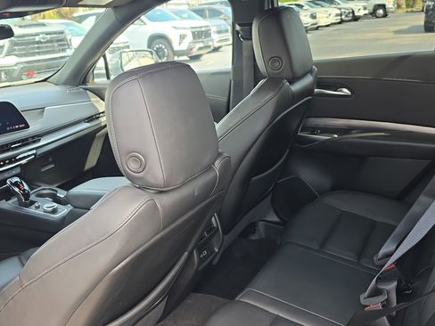 Certified 2025 Cadillac XT4 Premium Luxury FWD image 12
