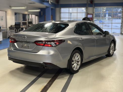 Used 2023 Toyota Camry LE FWD image 5