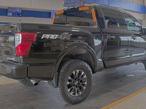 Used 2017 Nissan Titan PRO-4X w/ Pro-4x Convenience Package image 3