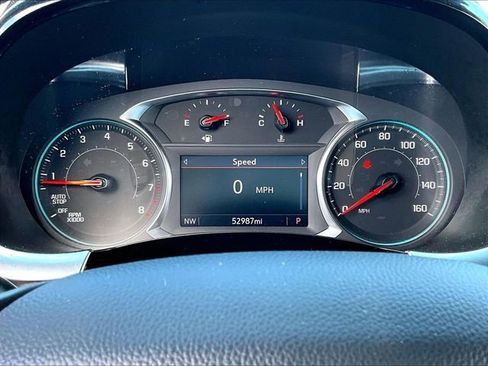 Used 2023 Chevrolet Traverse LT FWD image 26