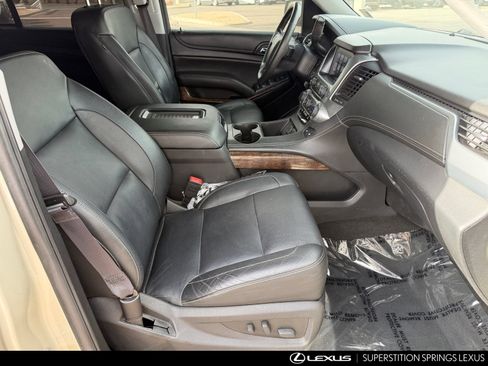 Used 2017 Chevrolet Tahoe LT w/ Luxury Package RWD image 30
