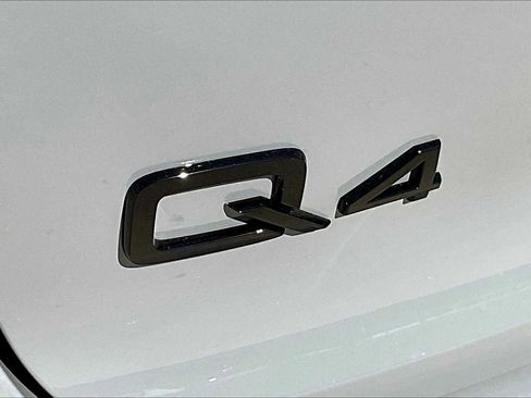 New 2026 Audi Q4 e-tron Premium image 15