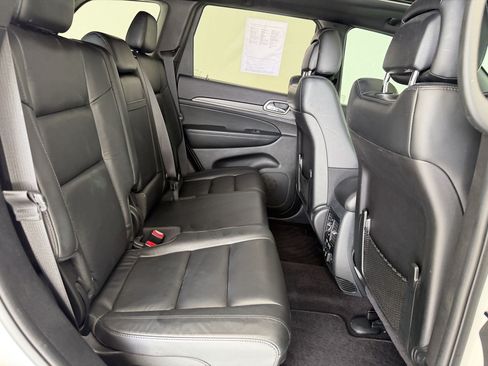 Used 2018 Jeep Grand Cherokee Limited AWD/4WD image 31