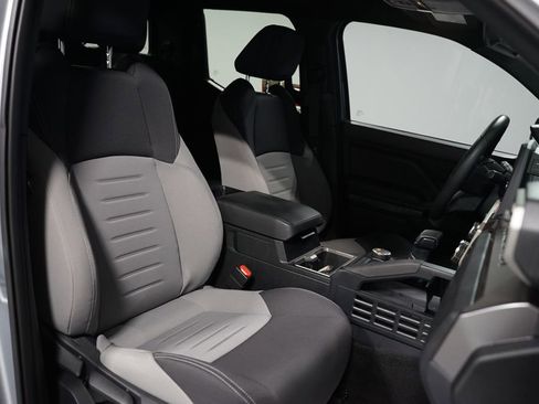 Used 2024 Toyota Tacoma TRD Sport image 30