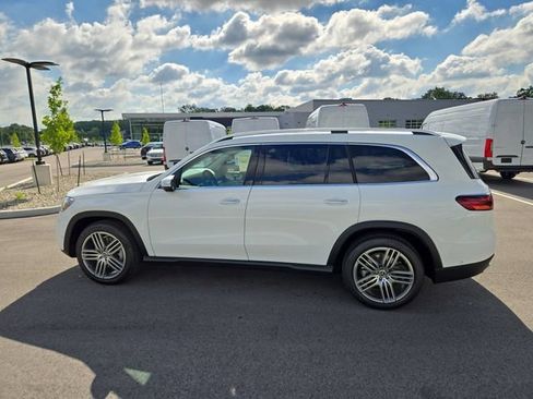 New 2026 Mercedes-Benz GLS 450 4MATIC image 6