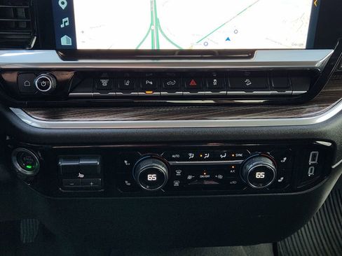 Used 2025 Chevrolet Silverado 2500 LT w/ Trail Boss Package image 27