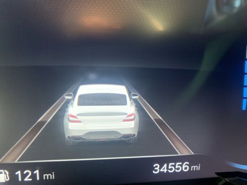 Used 2023 Genesis G70 2.0T image 19