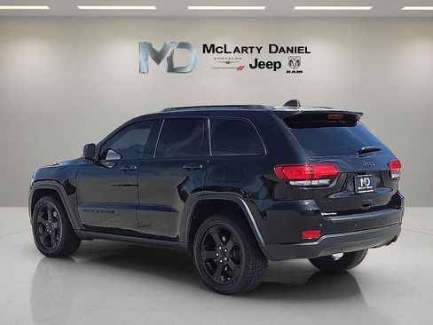 Used 2021 Jeep Grand Cherokee Freedom Edition image 4