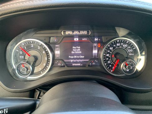 Used 2023 RAM 1500 Laramie AWD/4WD image 12