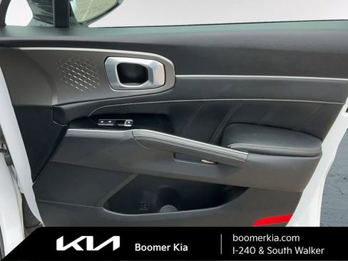 Certified 2022 Kia Sorento SX AWD/4WD image 10