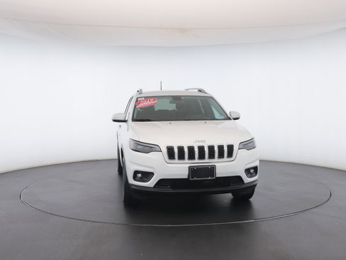 Used 2019 Jeep Cherokee Latitude Plus image 33