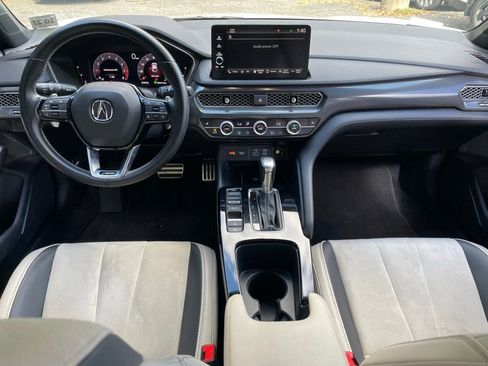 Used 2023 Acura Integra A-Spec image 10