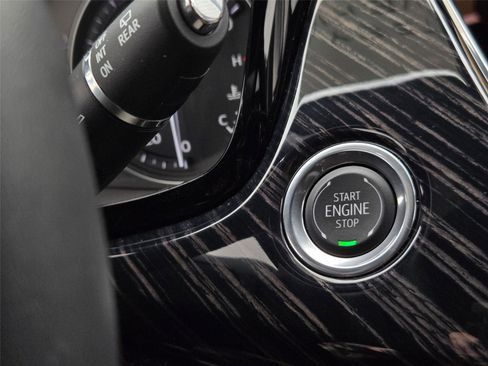 New 2025 Cadillac XT6 Premium Luxury w/ Technology Package FWD image 24
