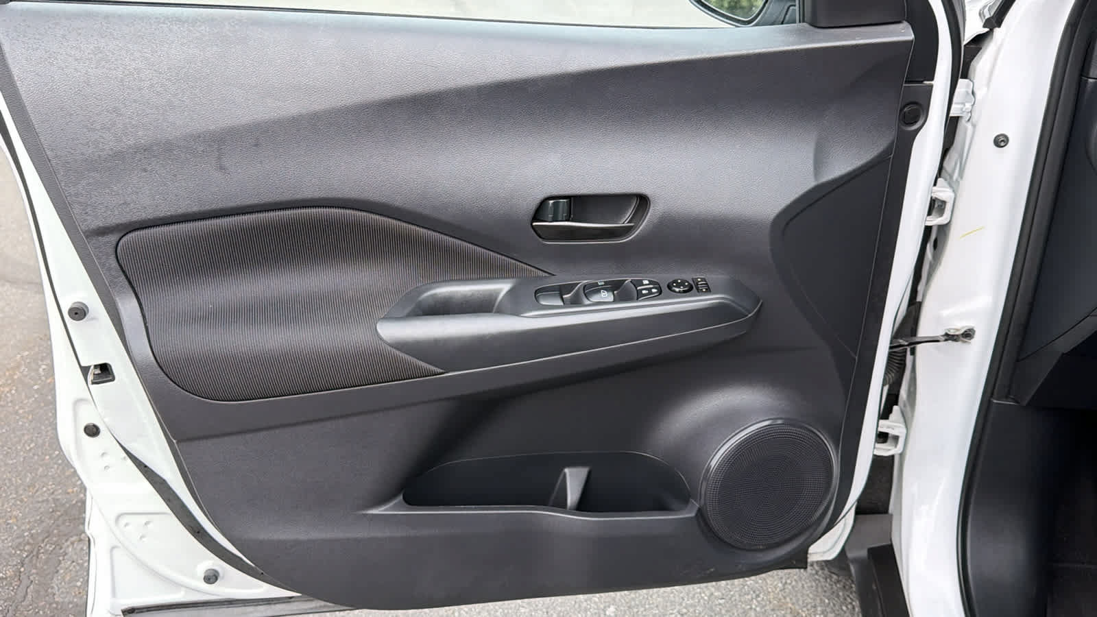Used 2024 Nissan Kicks S FWD image 23