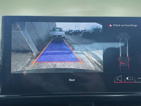 Used 2023 Audi A4 2.0T Premium w/ Convenience Package image 21