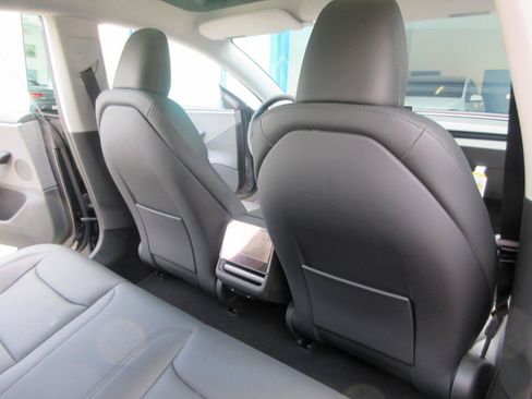 Used 2024 Tesla Model 3 RWD image 32