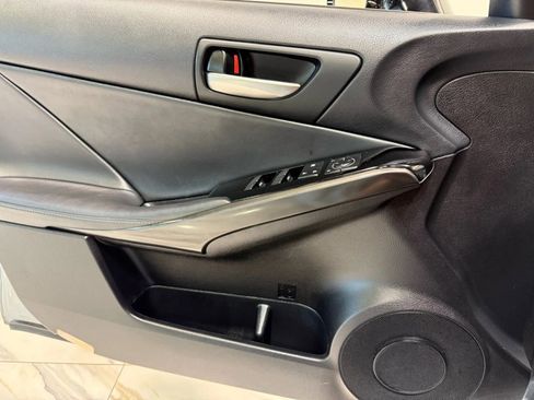 Used 2021 Lexus IS 300 image 12