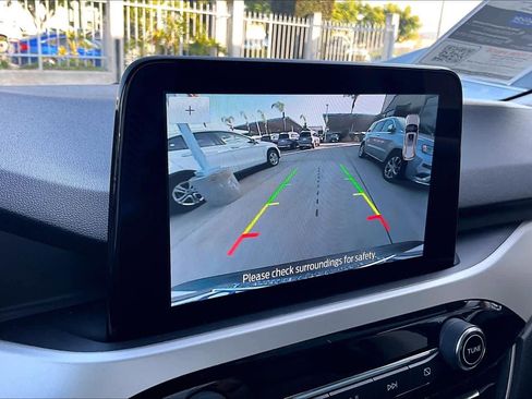 Used 2021 Ford Escape SE image 25