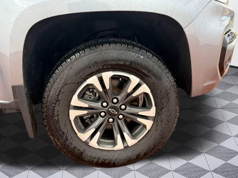 Used 2022 Chevrolet Colorado Z71 image 9