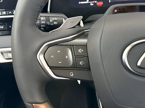 Used 2026 Lexus RX 350 Premium Plus w/ Convenience Package FWD image 25
