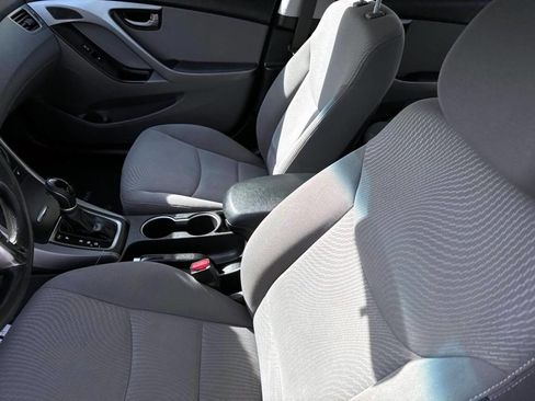 Used 2014 Hyundai Elantra SE w/ Option Group 02 image 15