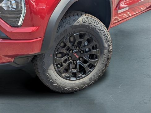 New 2026 GMC Canyon Elevation w/ Convenience Package image 4