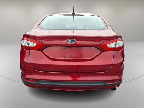 Used 2016 Ford Fusion SE image 7