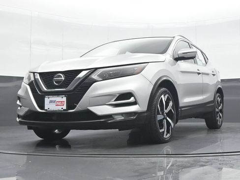 Used 2021 Nissan Rogue Sport SL w/ Premium Package AWD/4WD image 25