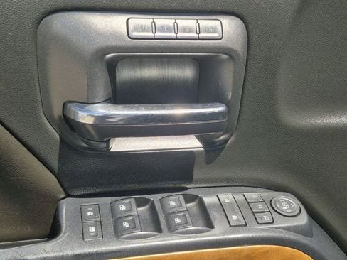 Used 2016 Chevrolet Silverado 2500 LTZ AWD/4WD image 8