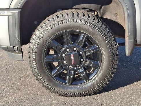 Used 2024 GMC Sierra 3500 AT4 w/ AT4 Preferred Package AWD/4WD image 8