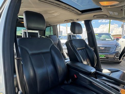 Used 2012 Mercedes-Benz GL 550 4MATIC image 17