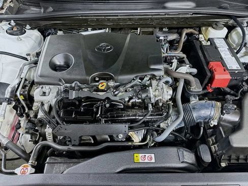 Used 2021 Toyota Camry SE w/ Convenience Package AWD/4WD image 30