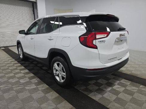 Used 2024 GMC Terrain SLE AWD/4WD image 4