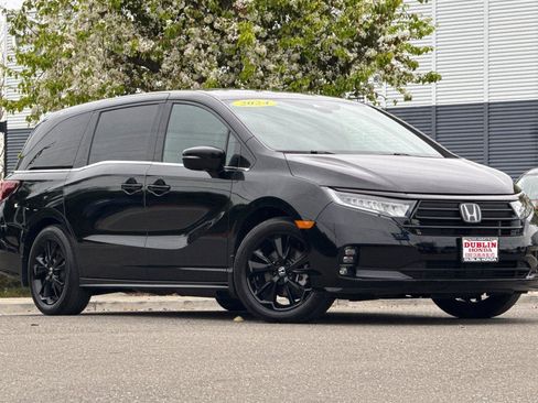 Certified 2024 Honda Odyssey Sport image 2