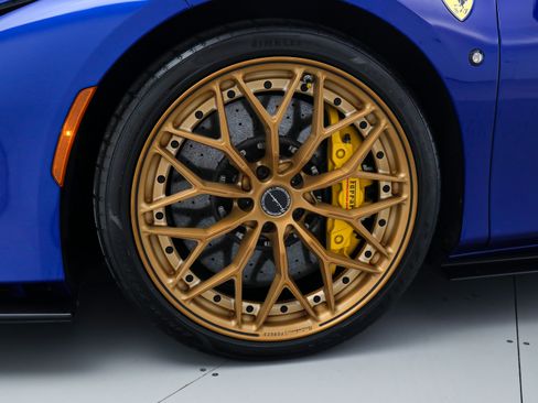 Certified 2022 Ferrari F8 Tributo RWD image 16