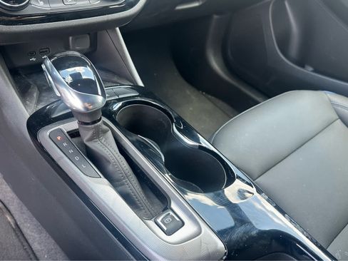 Used 2024 Buick Envista Sport Touring w/ Convenience I Package FWD image 11