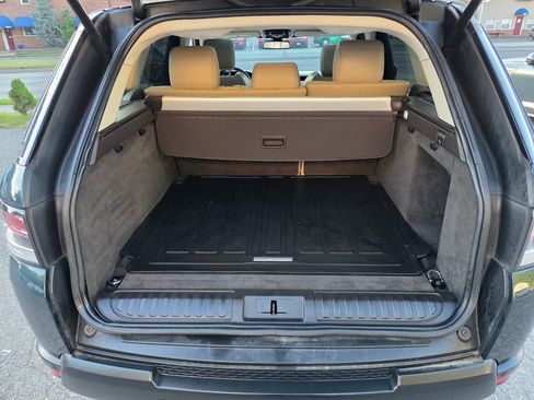 Used 2014 Land Rover Range Rover Sport HSE image 13