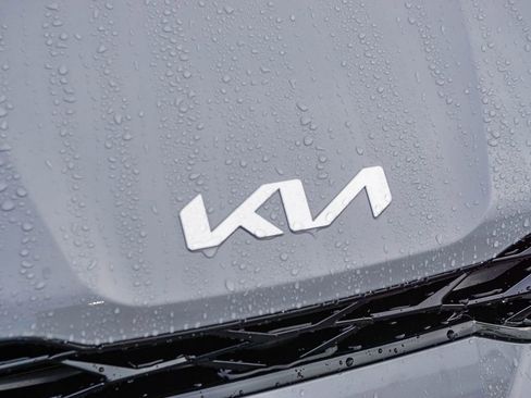 Certified 2025 Kia K5 GT-Line FWD image 12