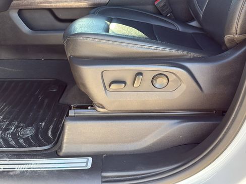 Used 2024 Chevrolet Silverado 2500 LTZ w/ LTZ Plus Package image 10