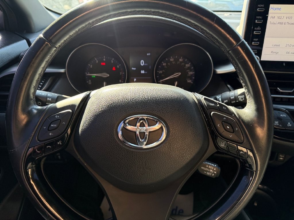 Used 2019 Toyota C-HR XLE FWD image 34