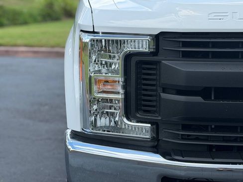 Used 2017 Ford F250 XL w/ Power Equipment Group RWD image 25